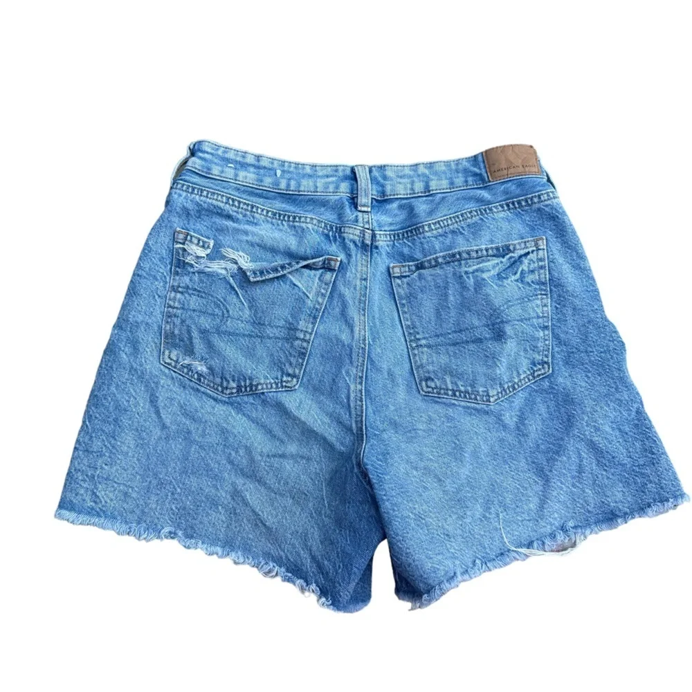 American Eagle Distressed Denim Jean Baggy Mom Shorts High Rise - Size 4